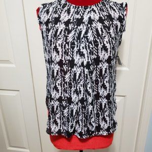 Black & White Pleated Top
